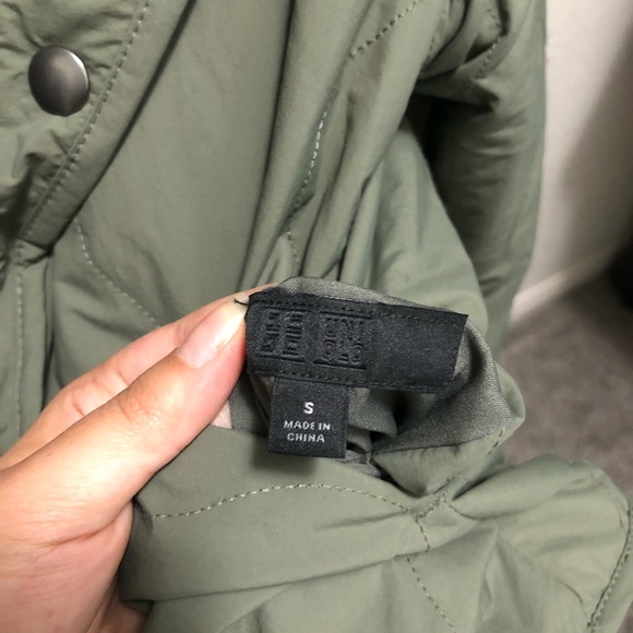 Reversible Uniqlo Green & Faux Teddy Puffy Jacket - Picture 9 of 9